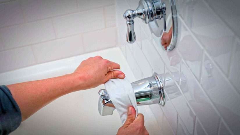 How To Save Money And Time On Bathroom Cleaning